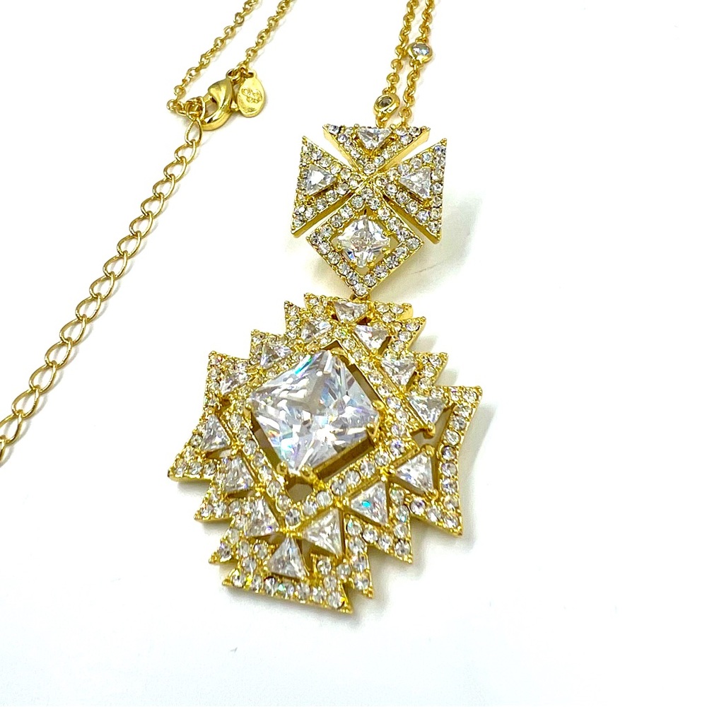 Joan Boyce HSN collection-diamonds by the yard chain and crystal pendant!